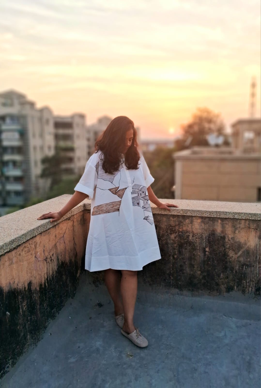 Women’s White Cotton Short Dress | 100% Cotton Casual Dress – Womens Dress on Brown Living™. SKU: MUDRAYAS1. Img 4.