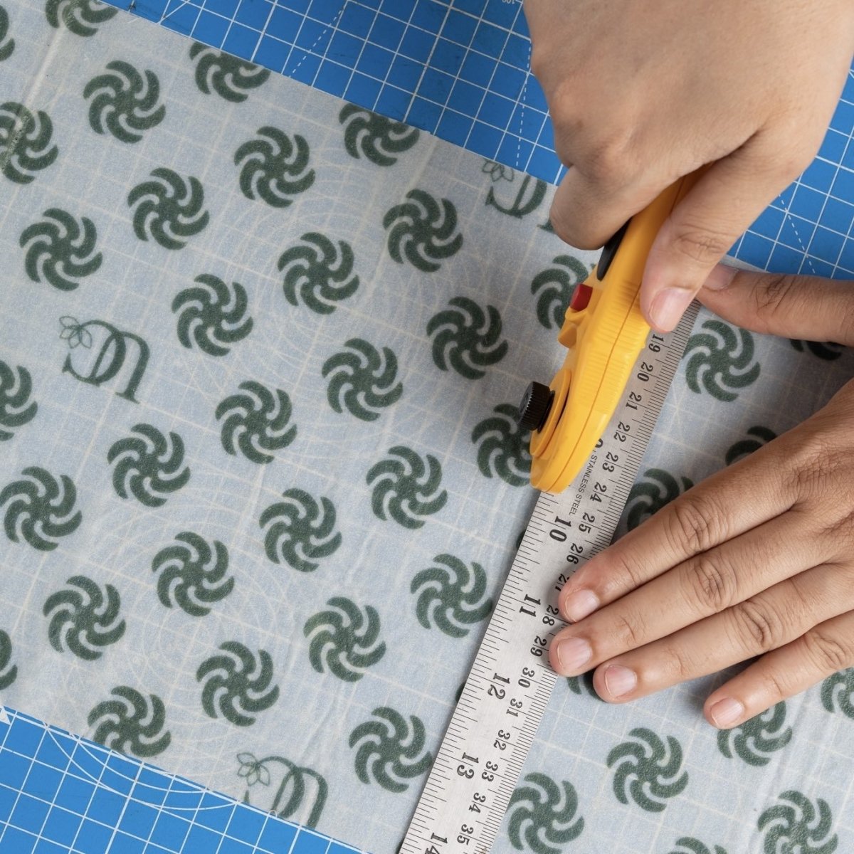 Madhu Wrap Reusable Beeswax Food Wrap 1 Extra Large - 14" x 21" – Food Wraps on Brown Living™. SKU: UC - 120 / MW_1XL_OL. Img 4.