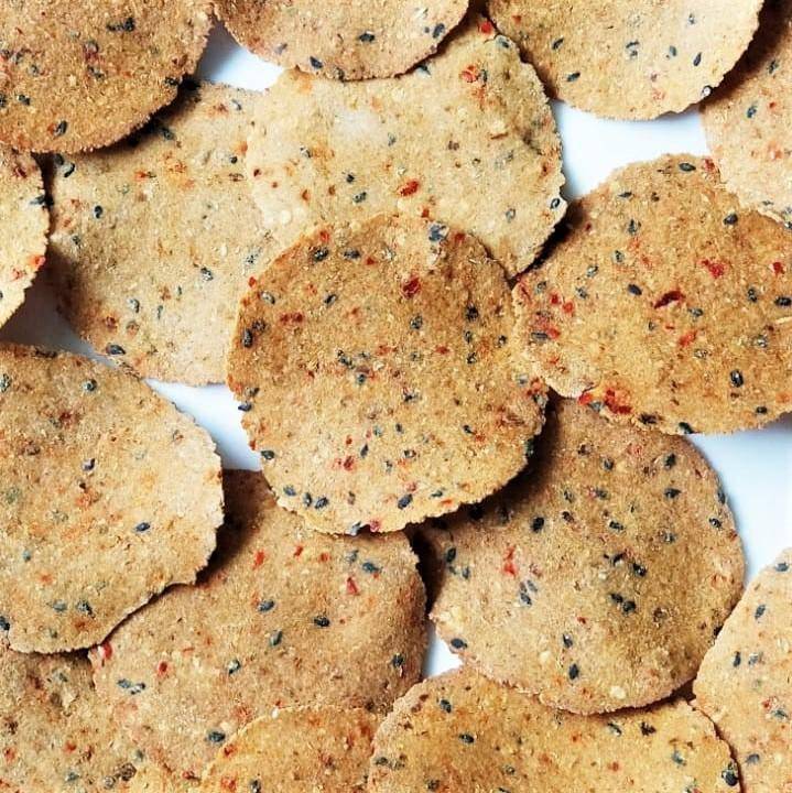 Baked Jowar Chips with Bengal gram 150 g | Verified Sustainable by Brown Living™