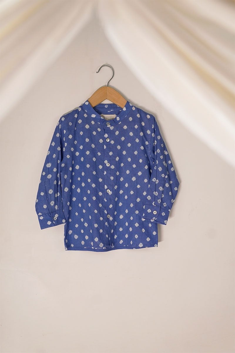 Barefoot Boy' Unisex Relaxed Fit Chinese Collar Bandhani Shirt In Blue | Verified Sustainable by Brown Living™