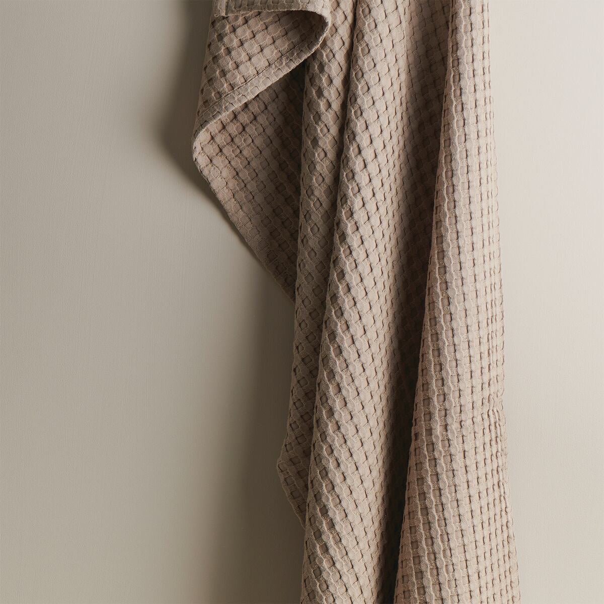 Beehive Bamboo Textured Waffle Bath Towel - Clay | Verified Sustainable by Brown Living™