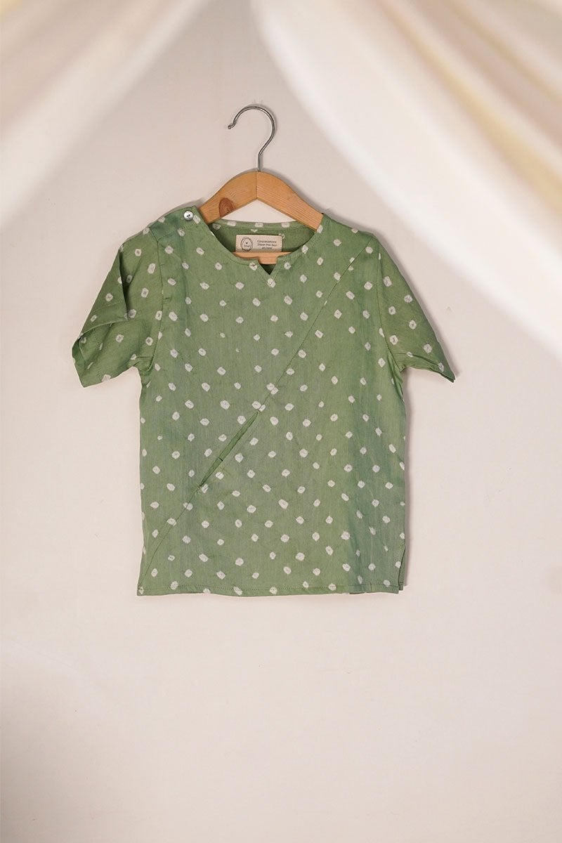 Chuck A Wobbly' Unisex Bandhani Parsi Jhabla T-Shirt In Sea Green | Verified Sustainable by Brown Living™