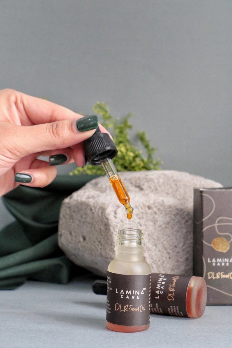 Deep Layer Recovery Facial Oil – Face Oil on Brown Living™. SKU: Lamina - 6. Img 3.