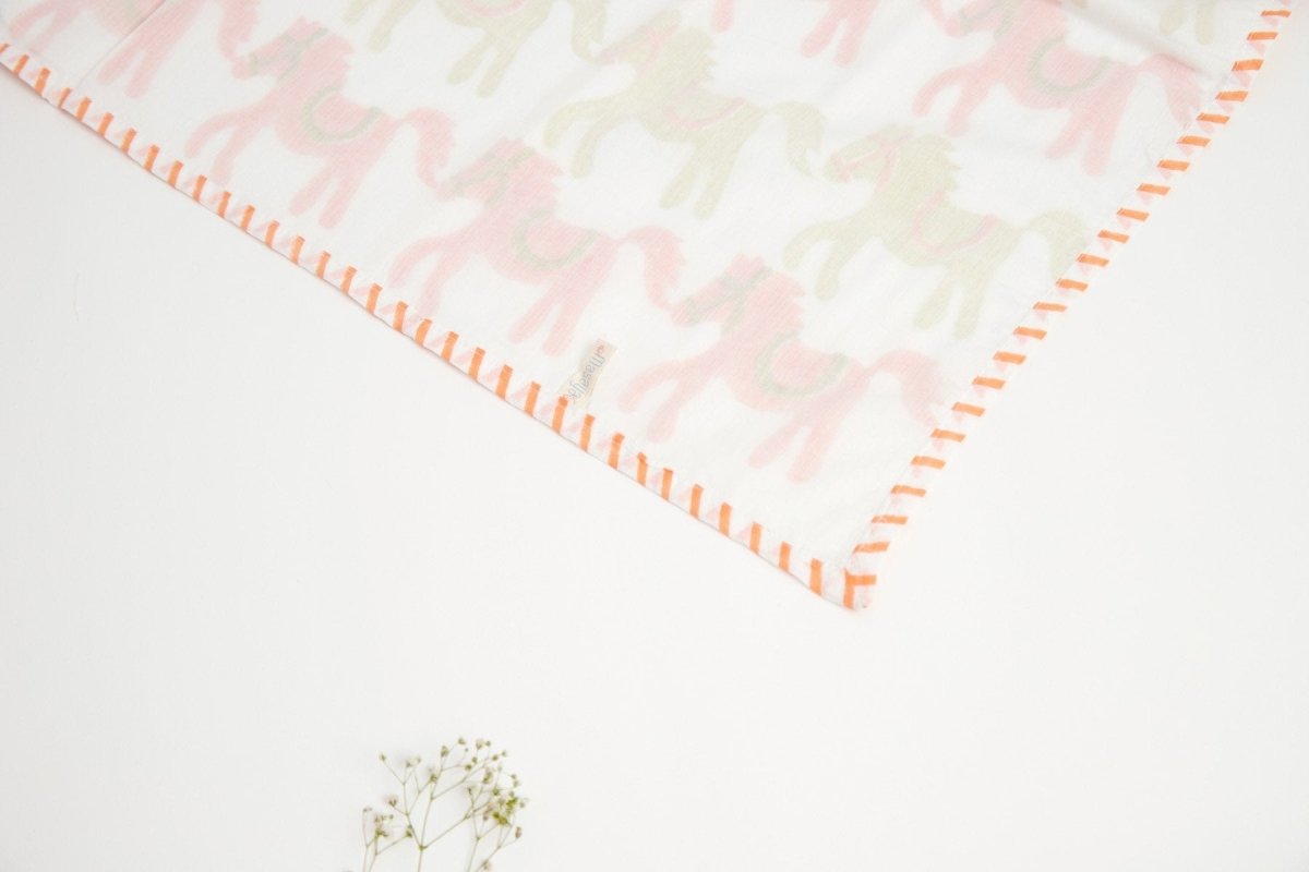 Dohar - I Am Going To The Circus - Peach – Bed Linens on Brown Living™. SKU: 249 - 2907 - 202 - MSY - CDB - 0031E - Peach. Img 13.