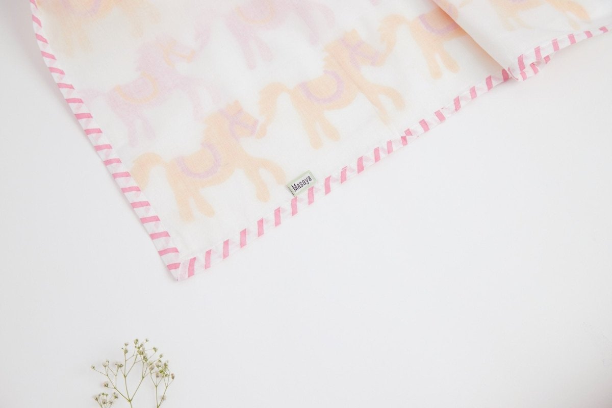 Dohar - I Am Going To The Circus - Pink – Bed Linens on Brown Living™. SKU: 249 - 16163 - MSY - CDB - 0031E - Pink. Img 14.