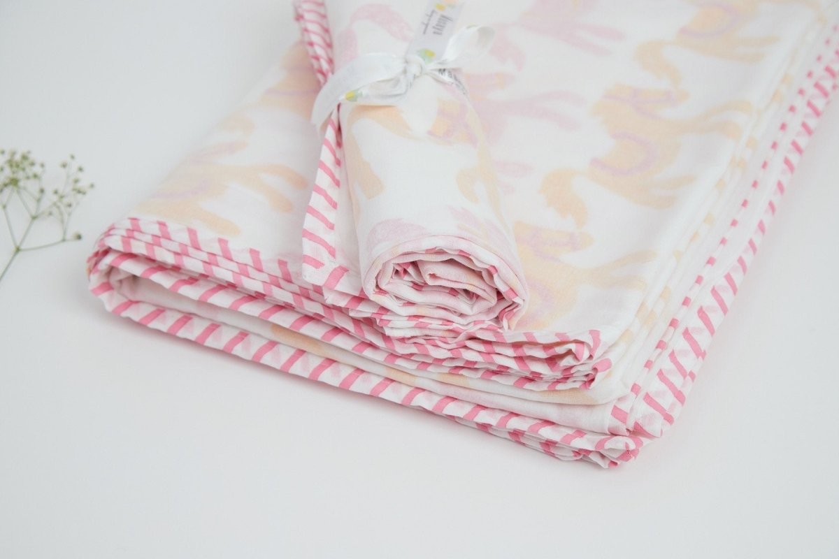 Dohar - I Am Going To The Circus - Pink – Bed Linens on Brown Living™. SKU: 249 - 16163 - MSY - CDB - 0031E - Pink. Img 13.