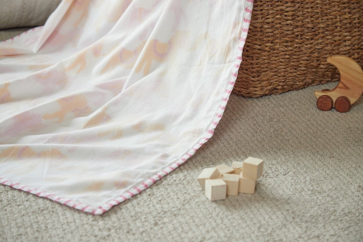 Dohar - I Am Going To The Circus - Pink – Bed Linens on Brown Living™. SKU: 249 - 16163 - MSY - CDB - 0031E - Pink. Img 19.