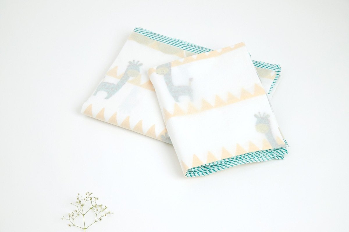 Dohar - My Best Gira Friend The Giraffe - Yellow – Bed Linens on Brown Living™. SKU: 249 - 16115 - MSY - CDB - 0031A - YellowTri. Img 6.