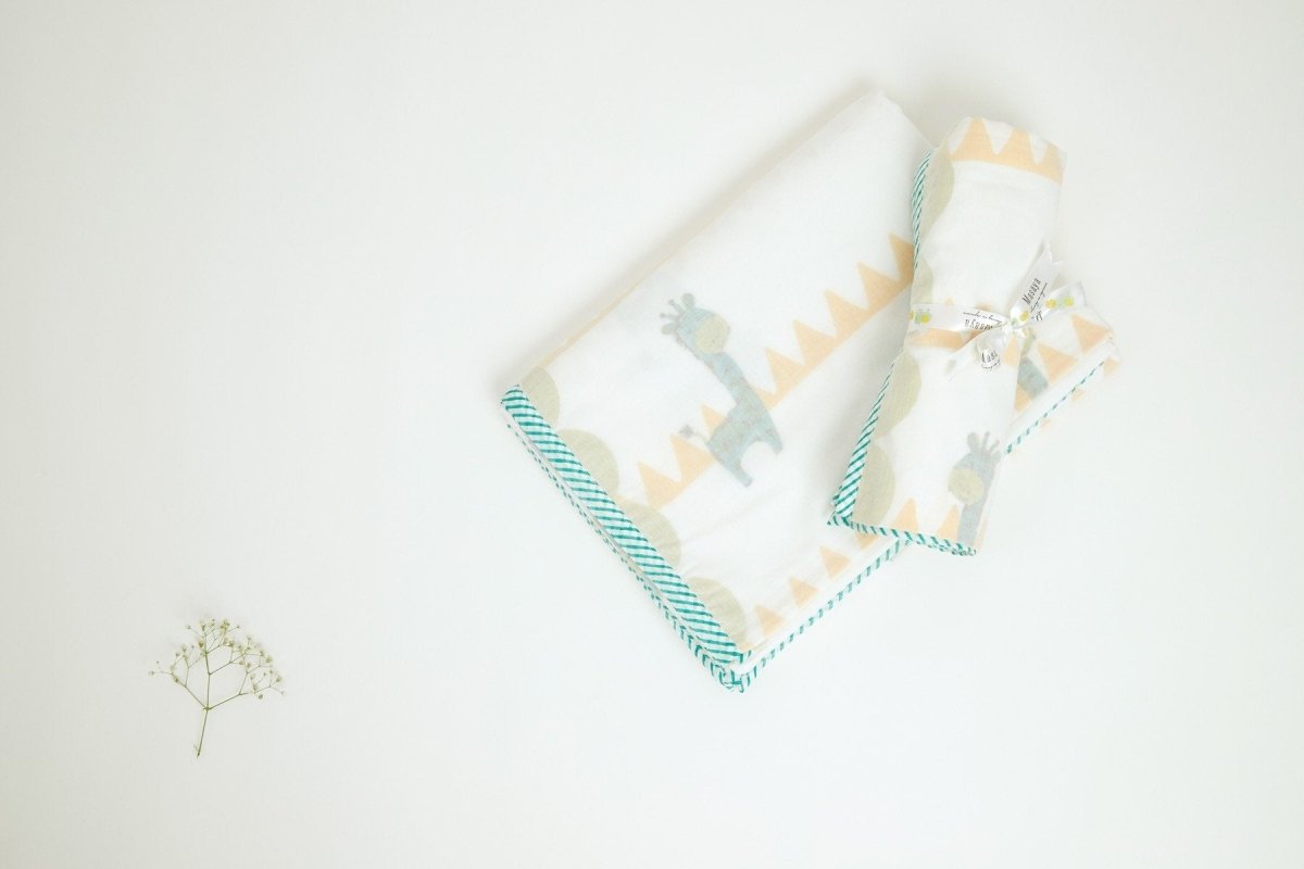 Dohar - My Best Gira Friend The Giraffe - Yellow – Bed Linens on Brown Living™. SKU: 249 - 16115 - MSY - CDB - 0031A - YellowTri. Img 9.