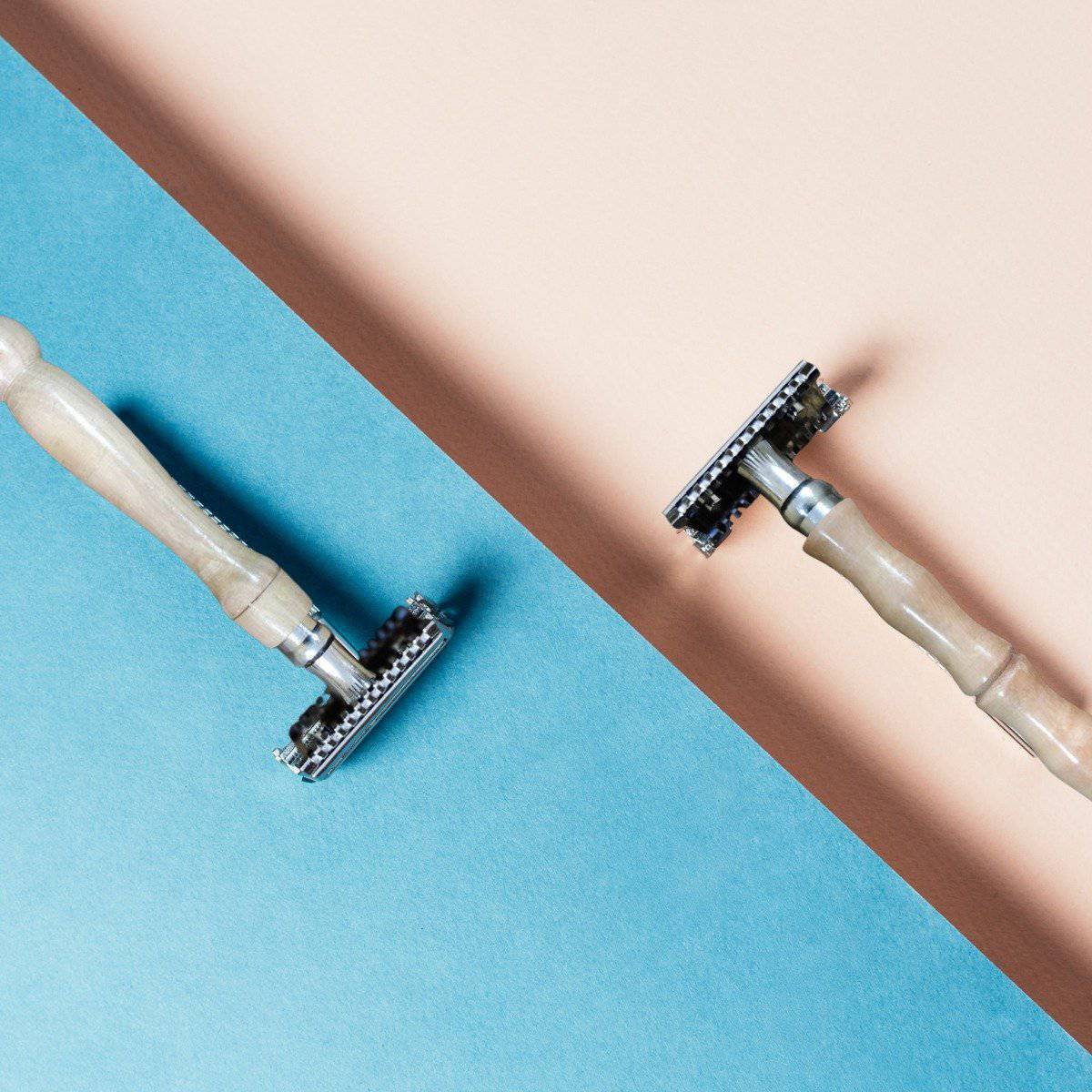 Double Edge Safety Razor with Bamboo Handle – Shaving Razor on Brown Living™. SKU: 108 - 06570 - OEP162_24BL6327. Img 2.