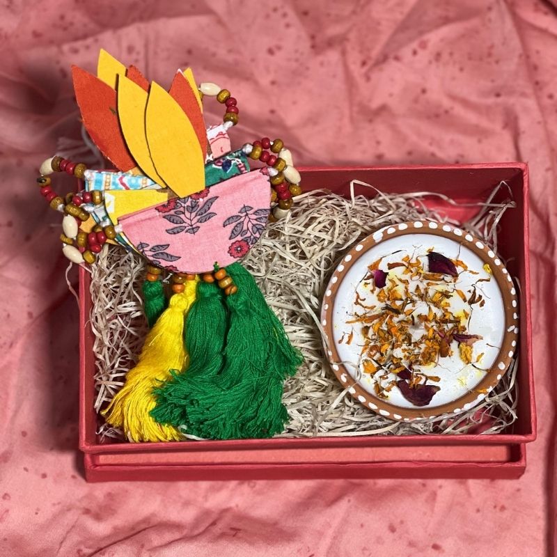 Festive Giftbox with Candle and Toran – Gift Giving on Brown Living™. SKU: GRGTB03. Img 1.