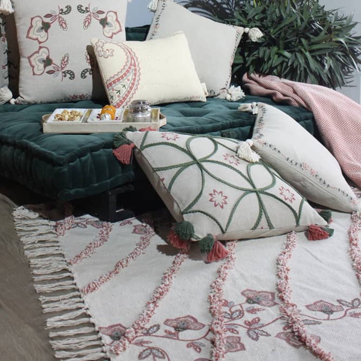 Fika Jacobean Cotton Rug – Mats & Rugs on Brown Living™. SKU: TGW150045. Img 1.