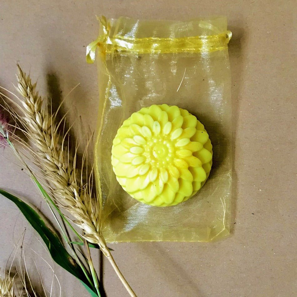 Floral Design Wax Block Wardrobe Freshener Sandalwood - Vanilla Fragrance | Verified Sustainable by Brown Living™