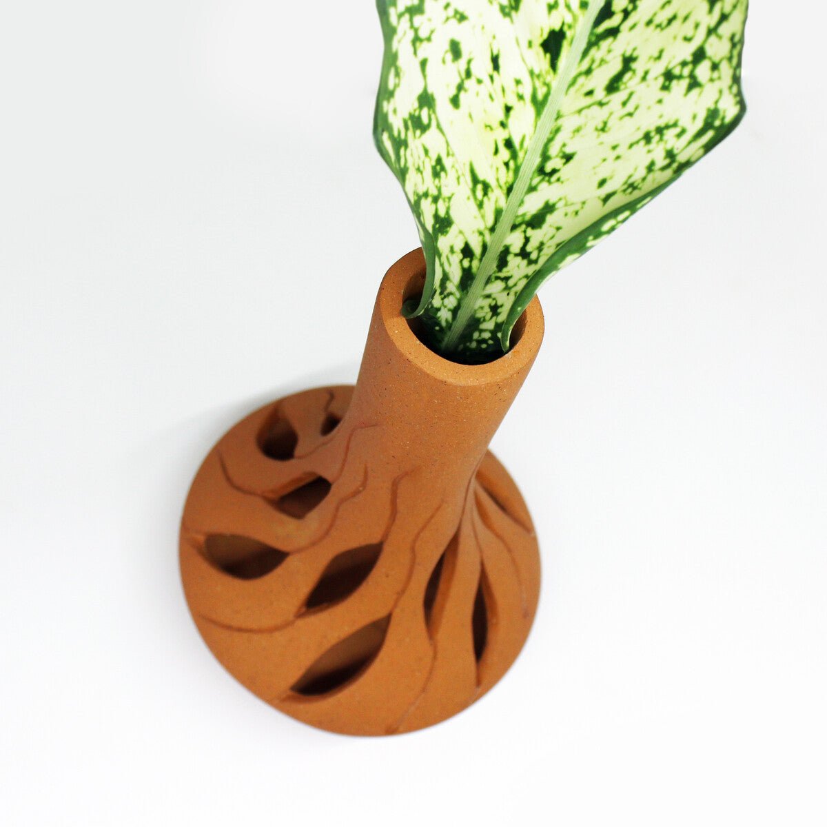 Fountain Cut Profiled Terracotta Flower Vase – Decor & Artefacts on Brown Living™. SKU: VS - FUN/CUT. Img 3.