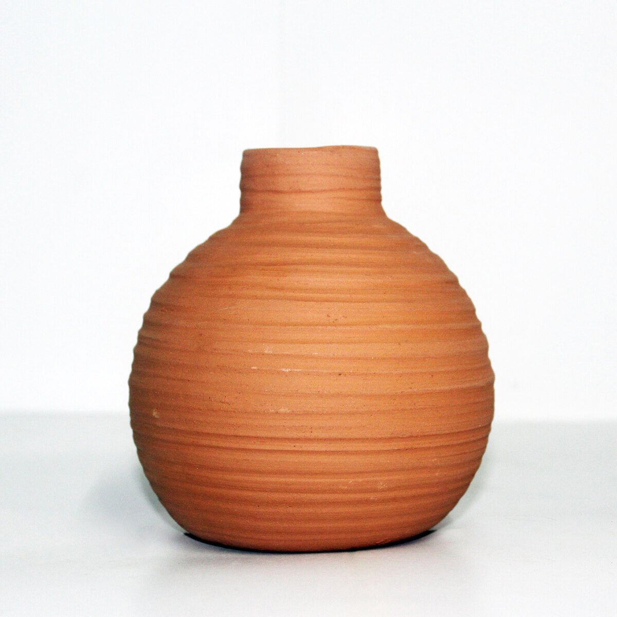 GLO Small Organic Lined Straight Terracotta Flower Vase – Decor & Artefacts on Brown Living™. SKU: VS - GLO/OSL/STR. Img 3.