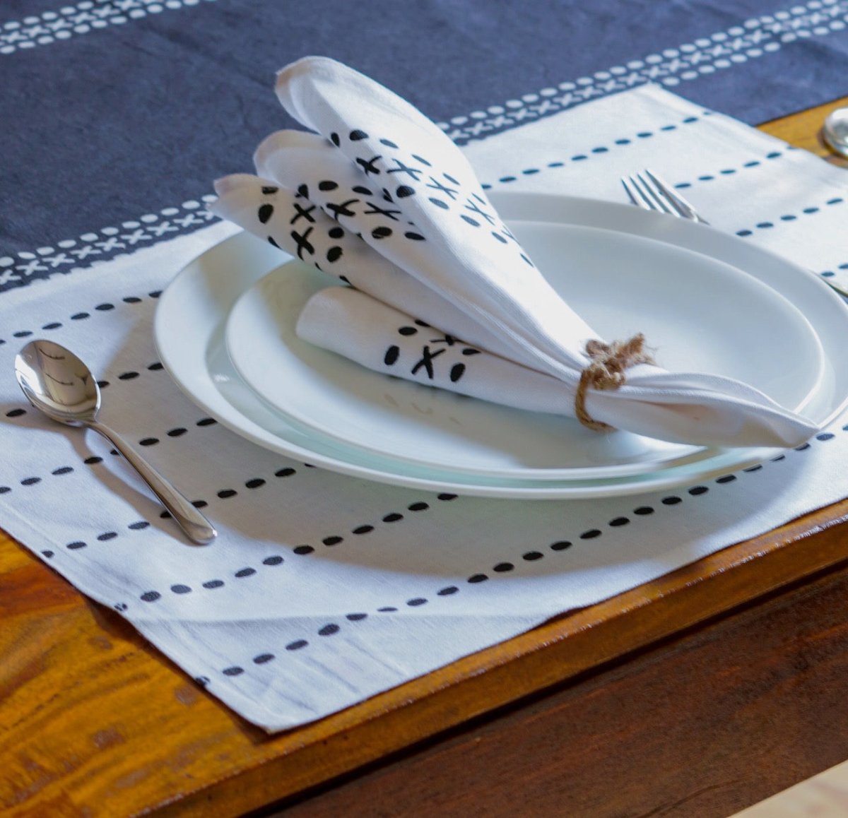 Himadri Napkins | Set of 2/4/6 | White | Verified Sustainable by Brown Living™
