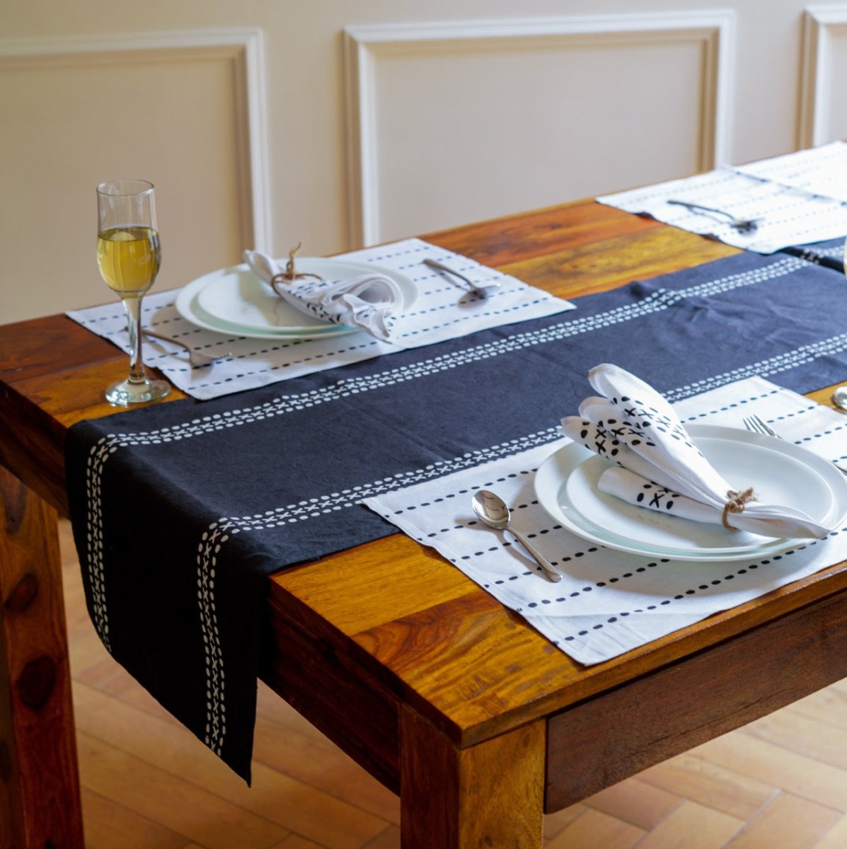 Himadri Napkins | Set of 2/4/6 | White | Verified Sustainable by Brown Living™