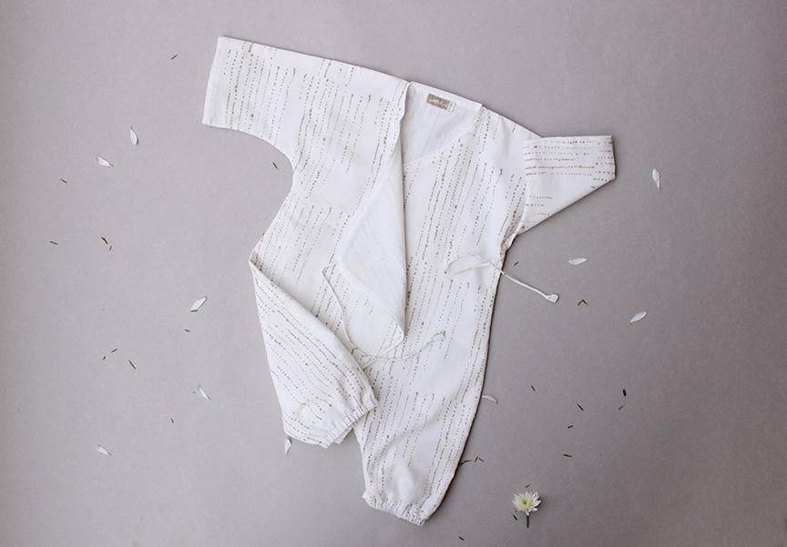 Humming Dots Newborn Romper – Kids Rompers on Brown Living™. SKU: C1R0HDBG06TB. Img 2.