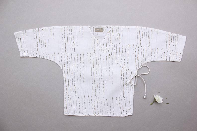 Humming Dots Summer Wrap – Kids Tops on Brown Living™. SKU: C1SWHDBG01NB. Img 1.