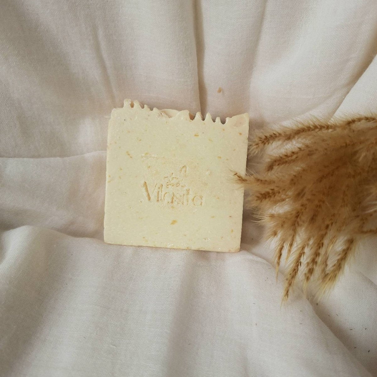 Inayah Oatmeal and Almond Oil Soap – Body Soap on Brown Living™. SKU: INACOL10009. Img 2.