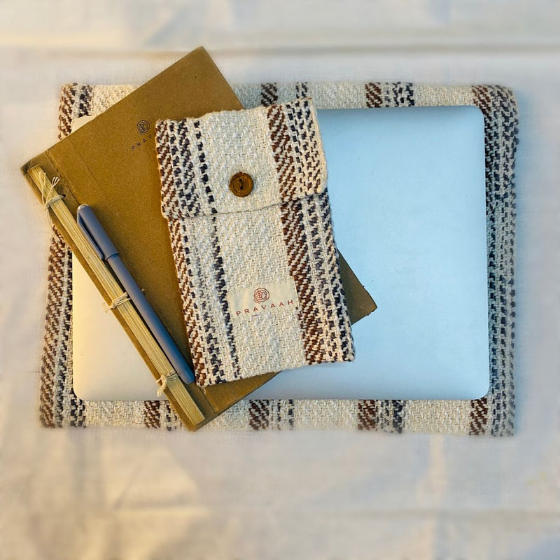 Buy Kese Laptop Sleeve | Hemp Cotton Blend | Fits 11”-15” Laptop | Shop Verified Sustainable Womens Bag on Brown Living™