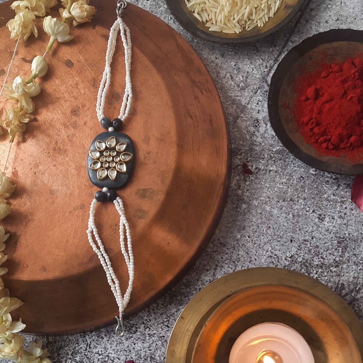 Kundan rakhi on semi precious stones | Verified Sustainable by Brown Living™