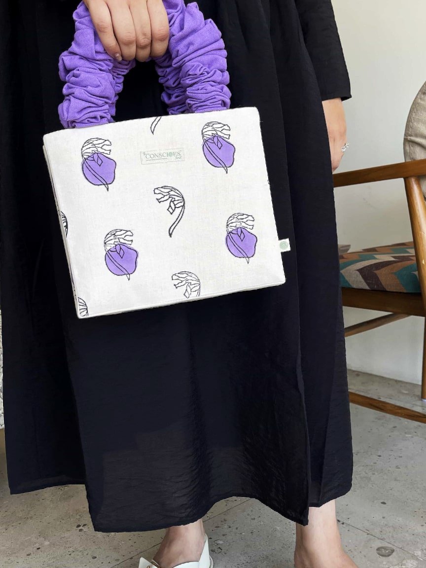 Lavender Dot Scrunchie Tote Bag in Organic Cotton | Verified Sustainable by Brown Living™