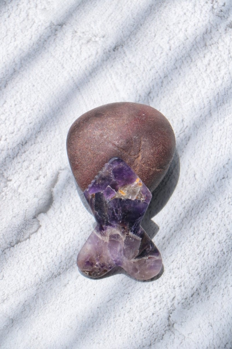 Mini Maestro Amethyst Gua Sha – Massager on Brown Living™. SKU: Lamina - 13. Img 3.