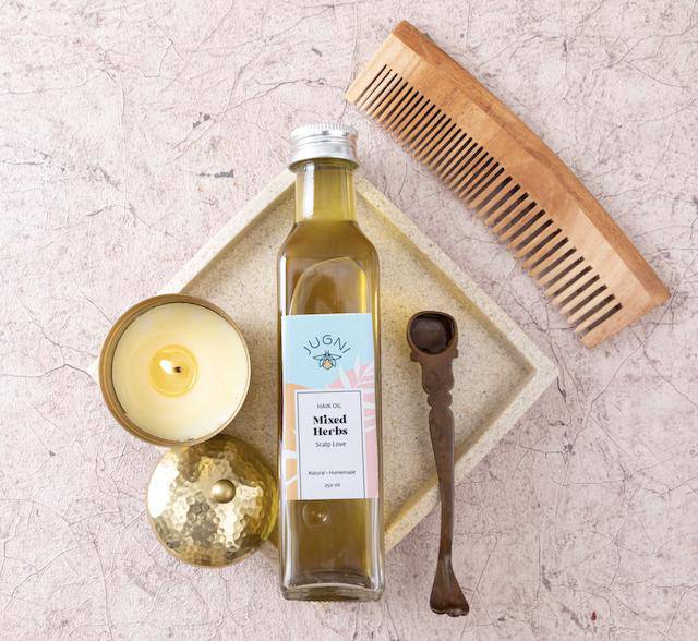 Mixed Herbs Hair Oil 250ml to Strengthen your Hair – Hair Oil on Brown Living™. SKU: 231 - 09479 - SKUHO - MH - 01. Img 1.