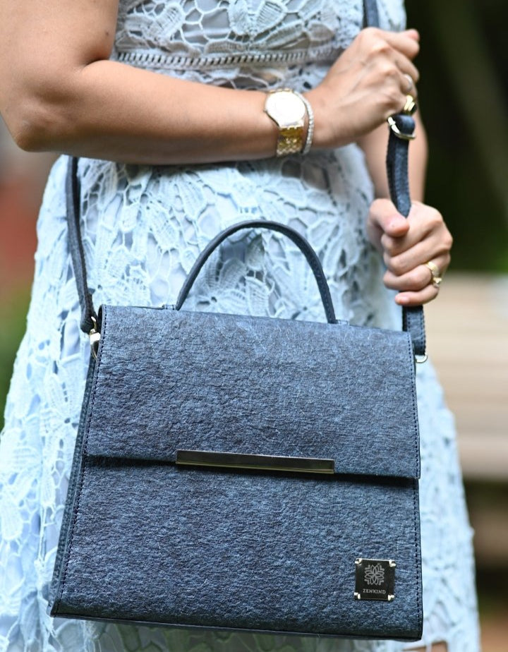 Natural City Chic Bag | Made of coconut leather – Womens Handbag on Brown Living™. SKU: ZK11/SDB - 1149_24BL11938. Img 3.