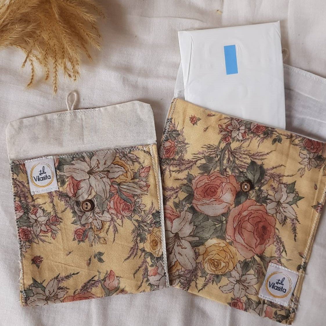 Organic Cotton Sanitary Pad Pouch – Sanitary Pad on Brown Living™. SKU: SANPERSMA32. Img 3.