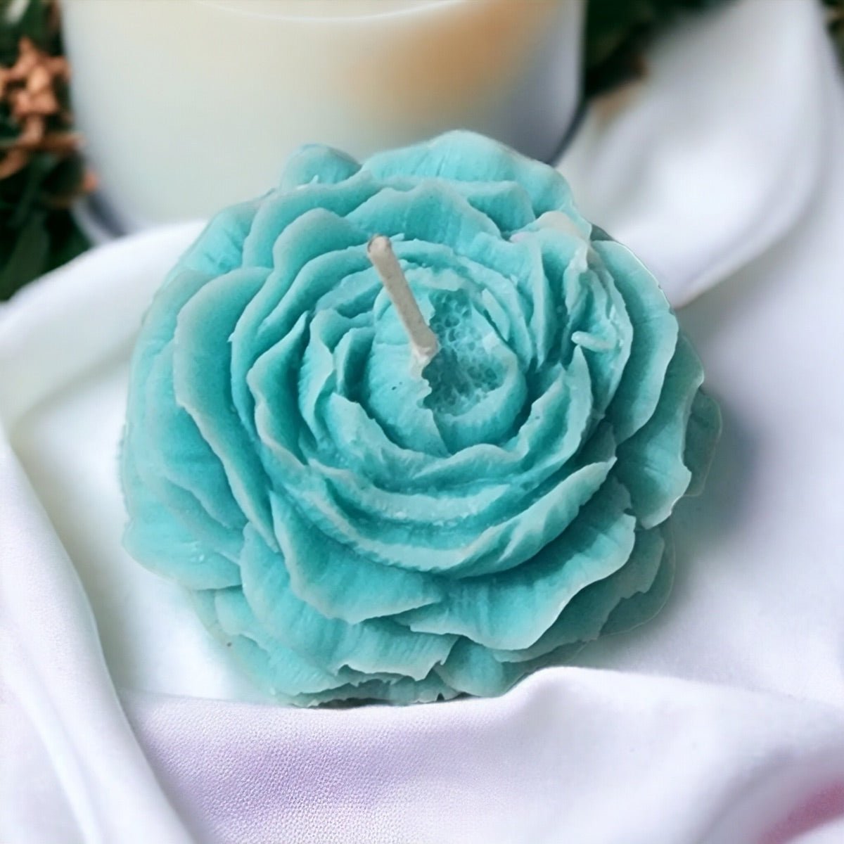 Peony Blue Ocean Soy Wax Candle – Candles & Fragrances on Brown Living™. SKU: BL_ASC_24 - 3. Img 4.