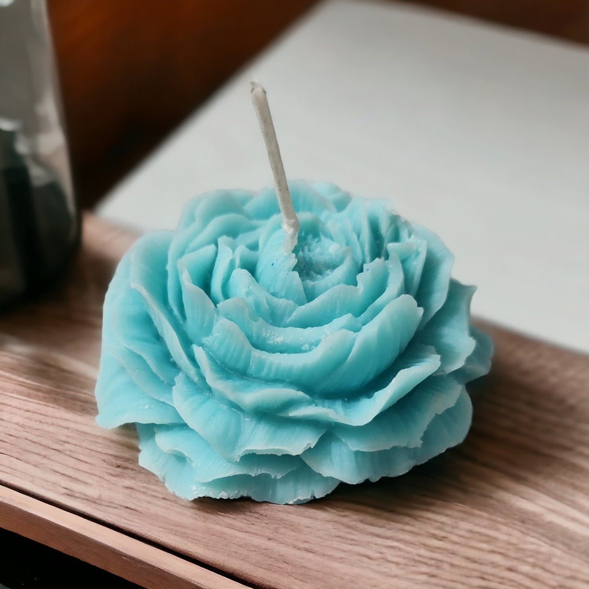 Peony Blue Ocean Soy Wax Candle – Candles & Fragrances on Brown Living™. SKU: BL_ASC_24 - 3. Img 1.