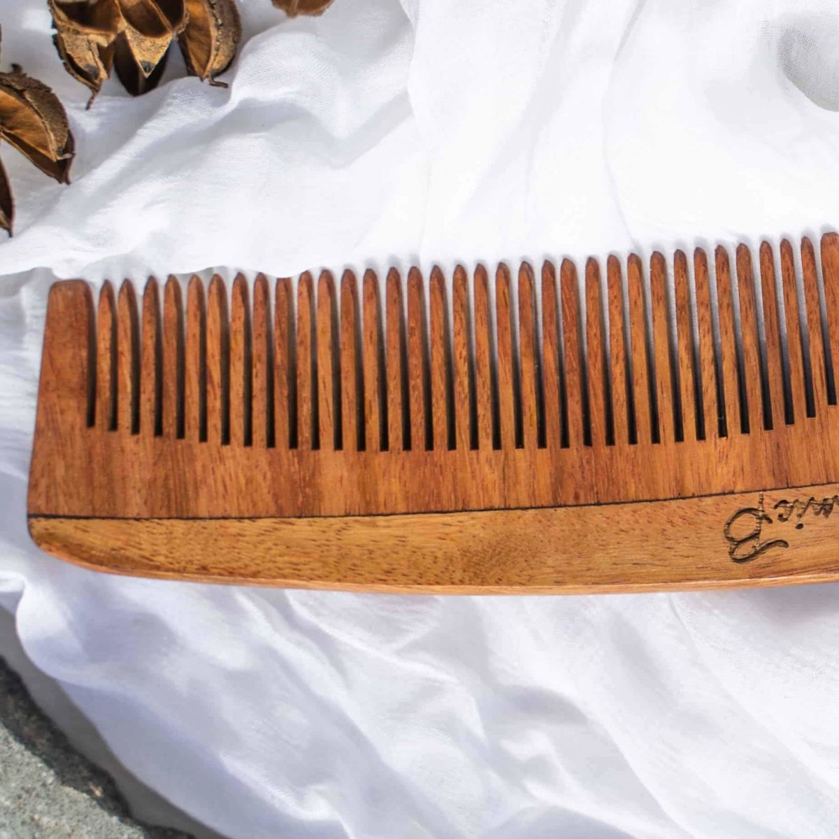 Rosewood/Sheesham Full Size Comb For Detangling and Styling | Verified Sustainable by Brown Living™
