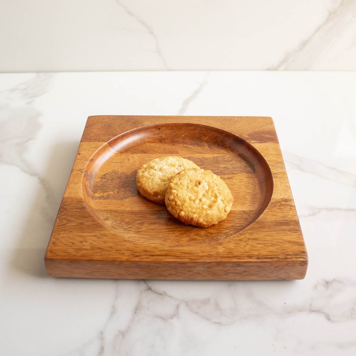 Squircle Plate – Trays & Platters on Brown Living™. SKU: TT0108. Img 4.