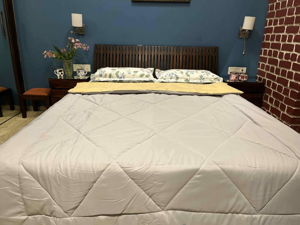 Sustainable Comforter Grey/Chrome | Verified Sustainable by Brown Living™