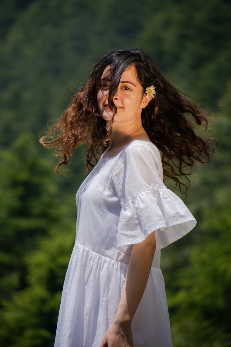 White comfy dress – Womens Dress on Brown Living™. SKU: pH128_24BL8385. Img 3.