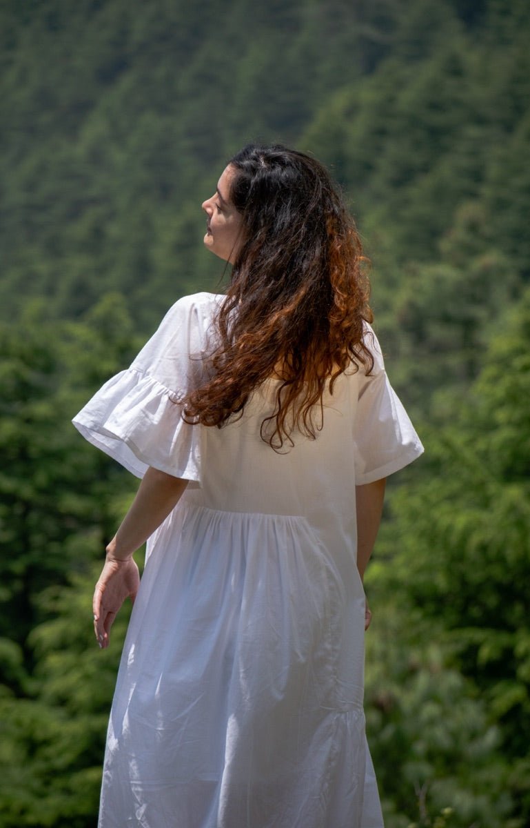 White comfy dress | Verified Sustainable by Brown Living™