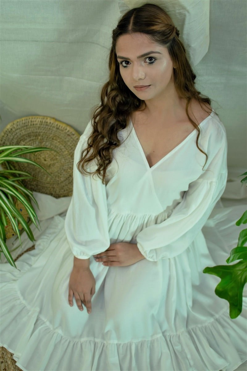 White flowy gathered summer dress – Womens Dress on Brown Living™. SKU: pH133_24BL8360. Img 7.