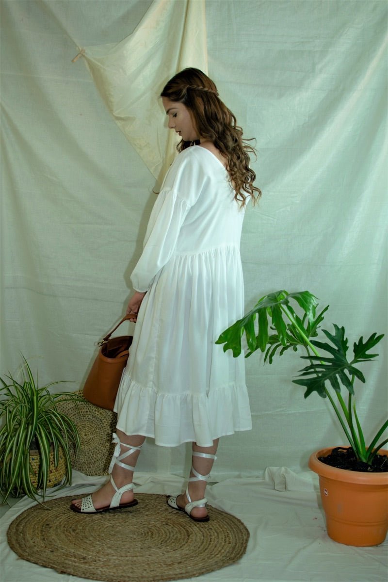 White flowy gathered summer dress – Womens Dress on Brown Living™. SKU: pH133_24BL8360. Img 3.