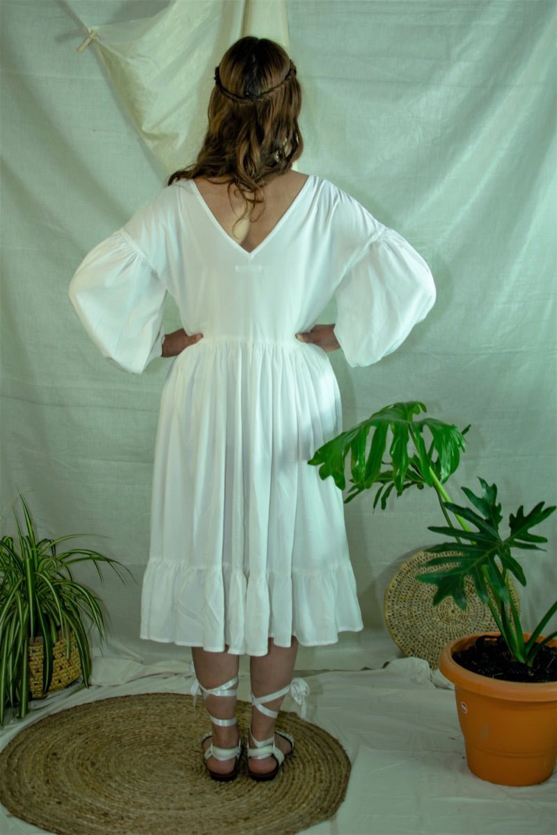 White flowy gathered summer dress – Womens Dress on Brown Living™. SKU: pH133_24BL8360. Img 4.