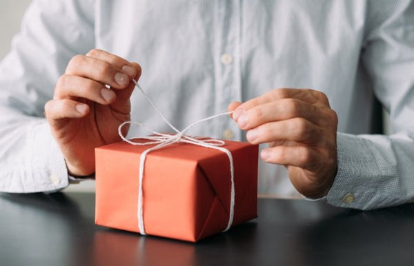 How to Choose Sustainable Corporate New Year Gifts for Employees? - Brown Living™