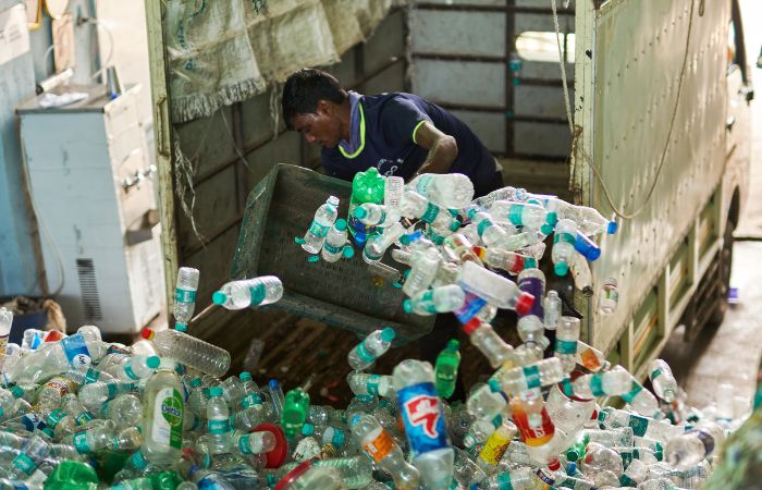 Turn the Tide on Plastic Pollution - Brown Living™