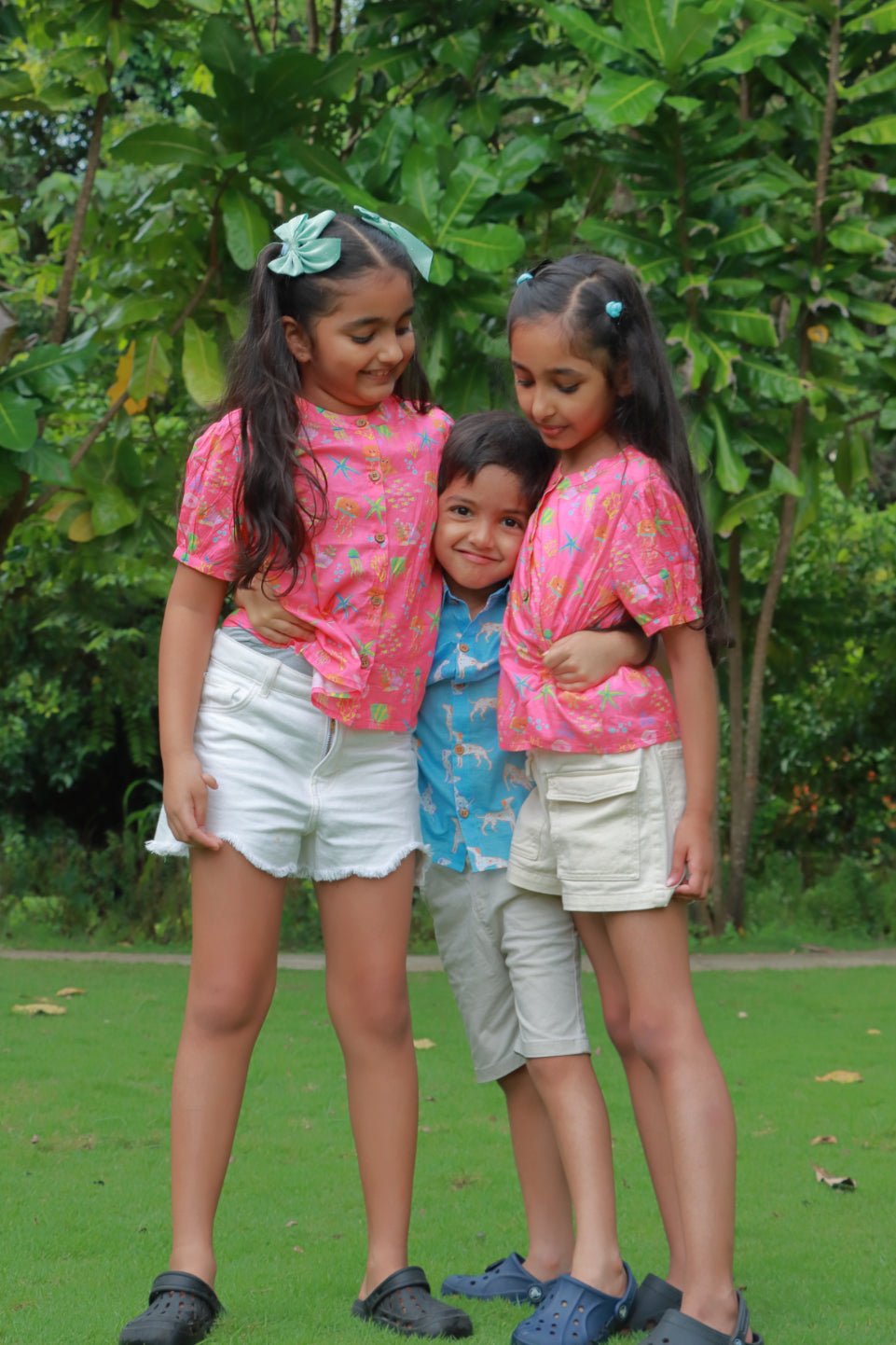 100% Cotton Ocean Pop Top for Girls – Kids Tops on Brown Living™. SKU: OPG23G1. Img 3.