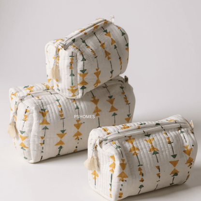 100% Cotton Quilted Travel Makeup Bag Set – Waterproof Thick Lining – Travel Organiser on Brown Living™. SKU: 3POUCH-ARROWWHITE. Img 16.