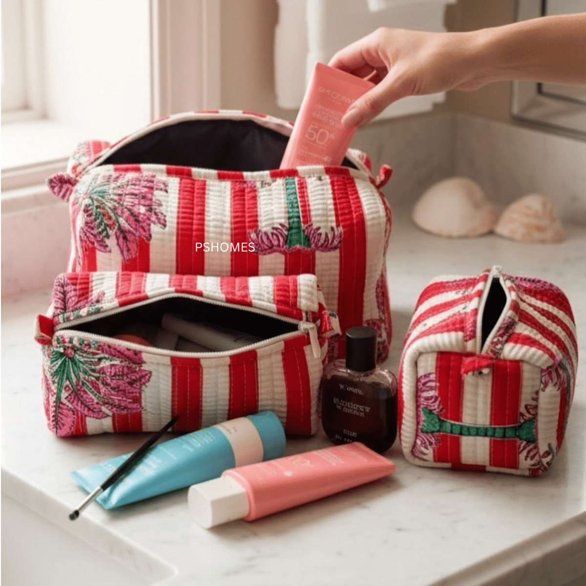100% Cotton Quilted Travel Makeup Bag Set – Waterproof Thick Lining – Travel Organiser on Brown Living™. SKU: 3POUCH-CHEETAHWHITE. Img 5.