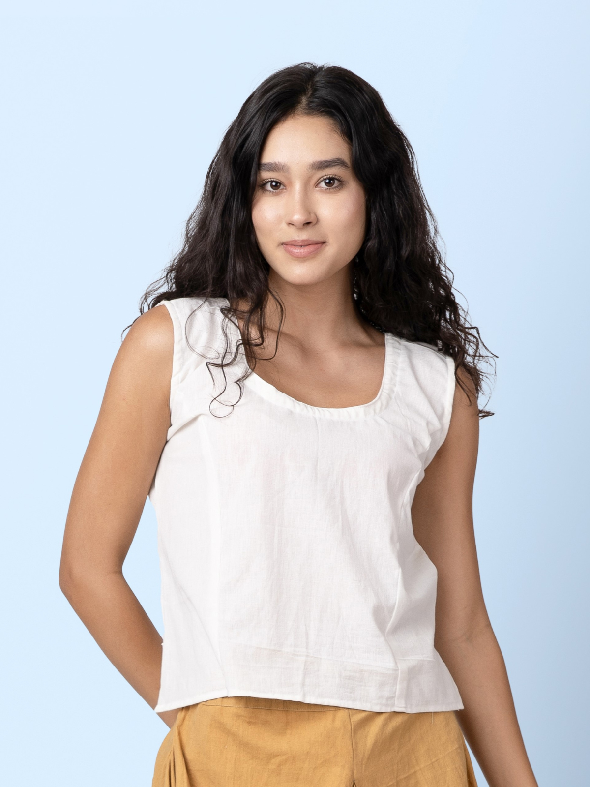 Scoop - Round Neck Sleeveless Top