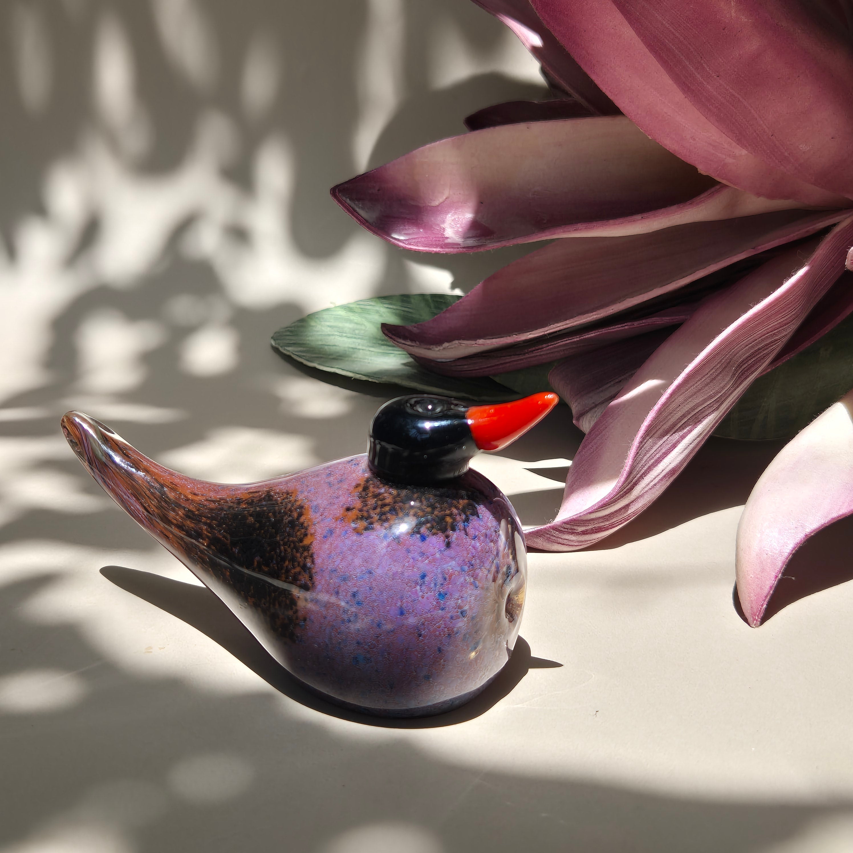 Crimson Glow Glass Bird Figurine – Unique Handmade Decor