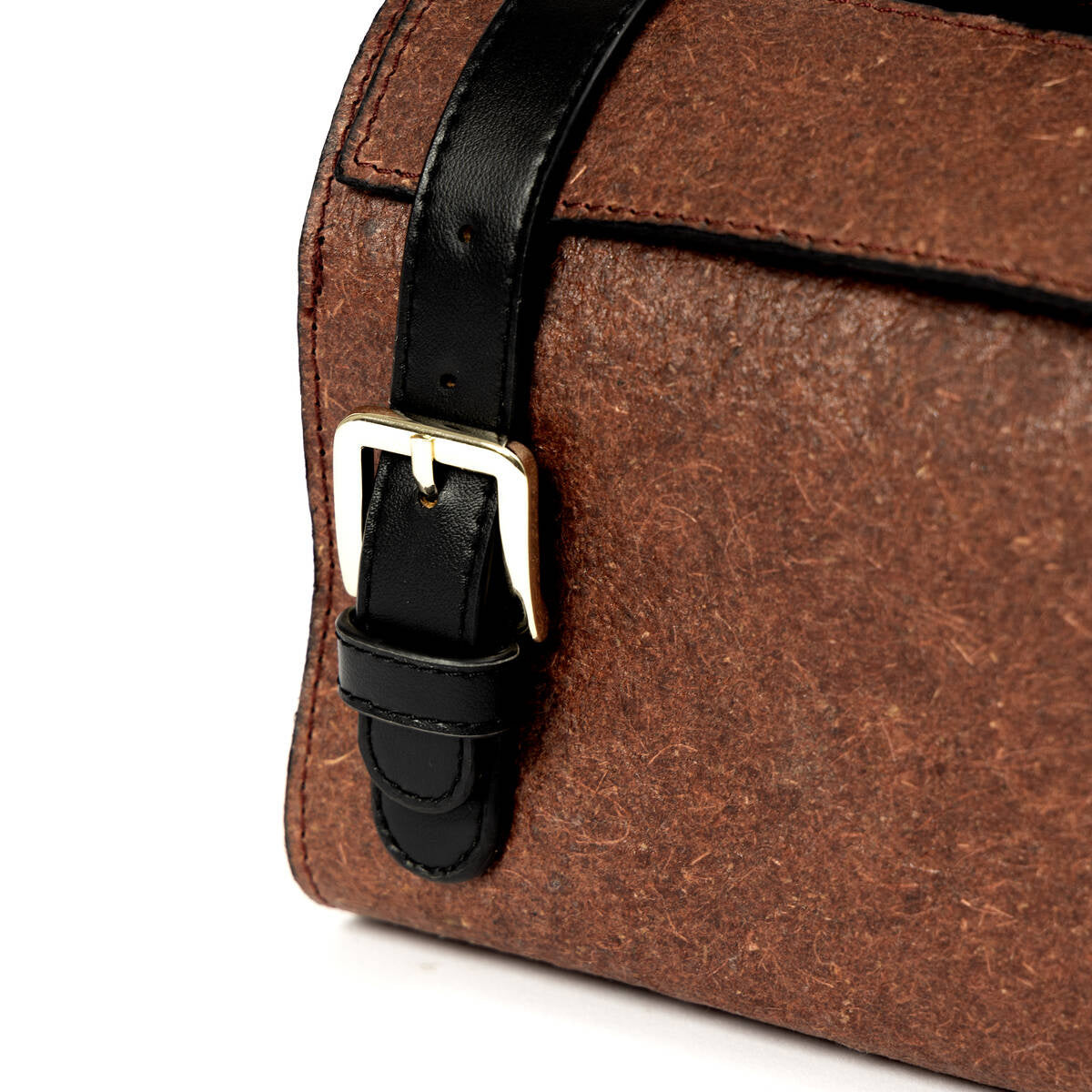 Utility Kit with Buckles & Handle – Vegan Leather (Madder Red & Black)