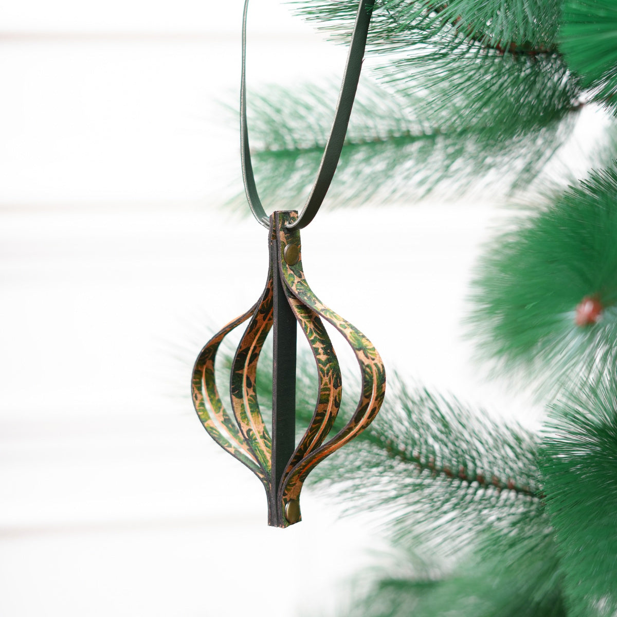Vegan Leather Festive Decor Handcrafted Christmas Lantern (Green)